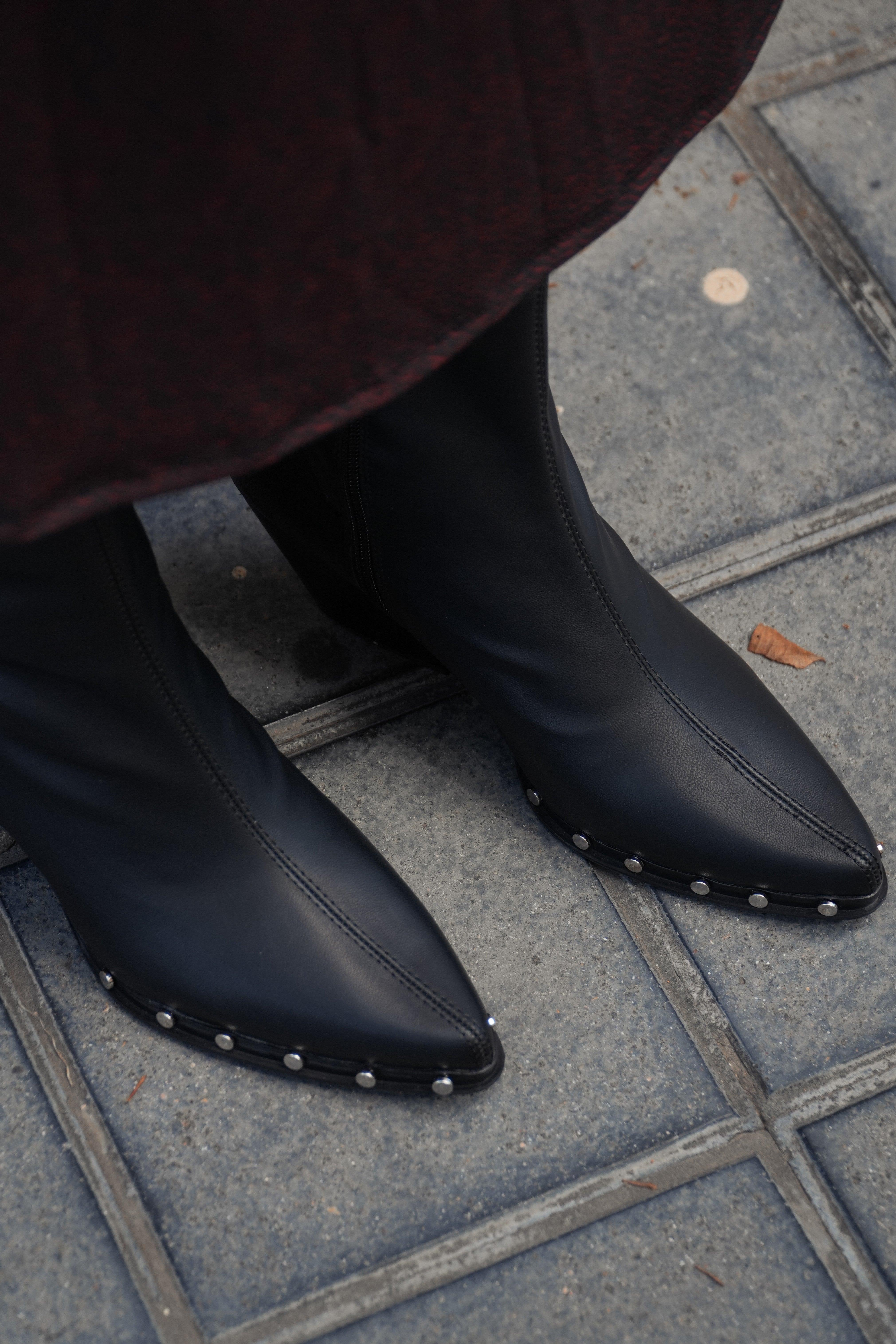 BOTINES TACHUELAS