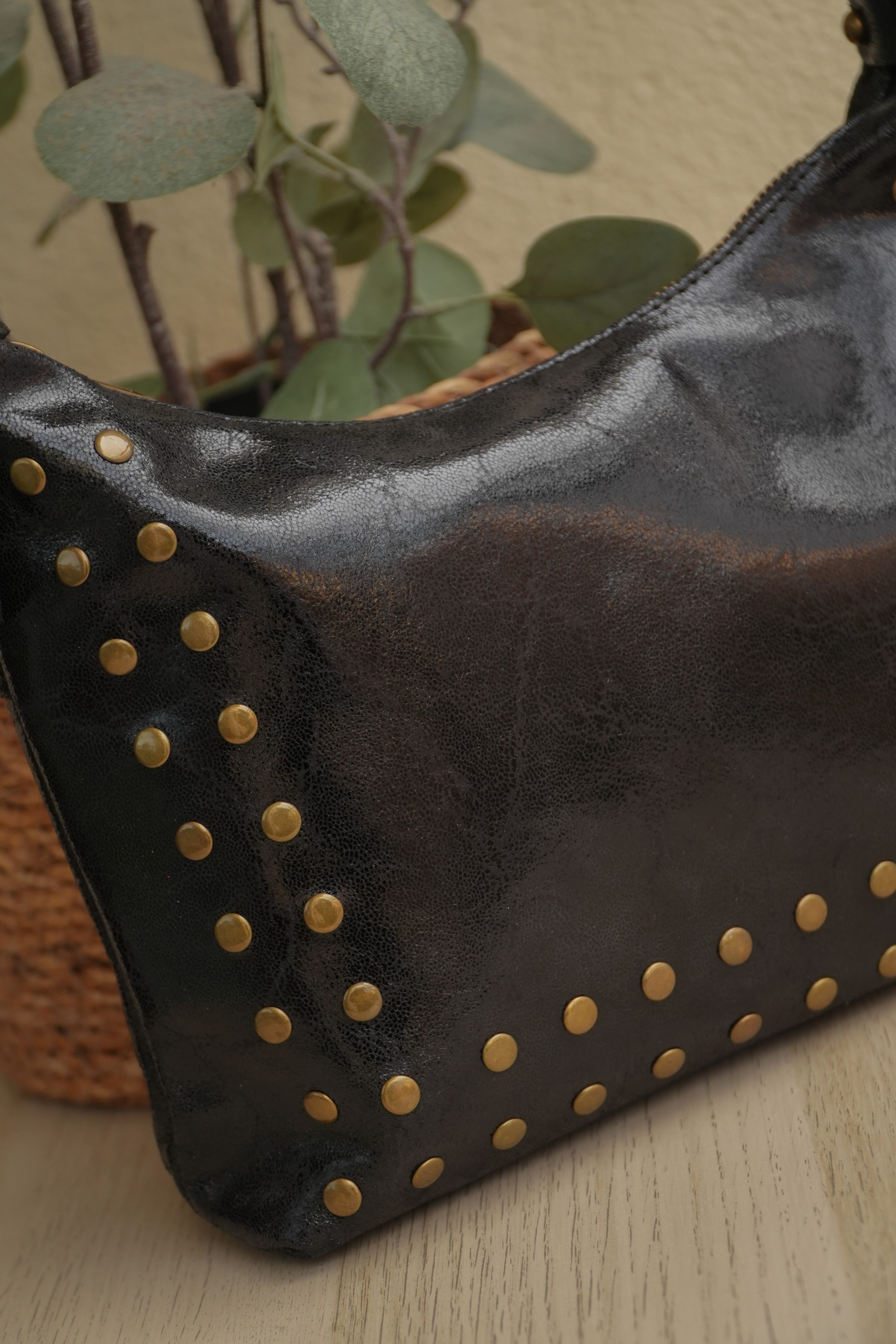 BOLSO TACHUELAS NEGRO